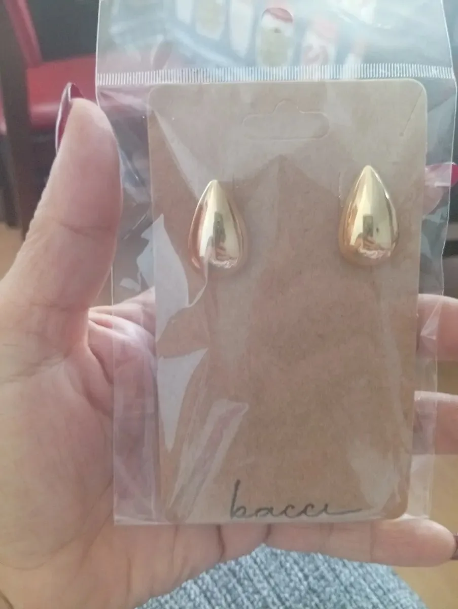 Brinco Gota Dourado