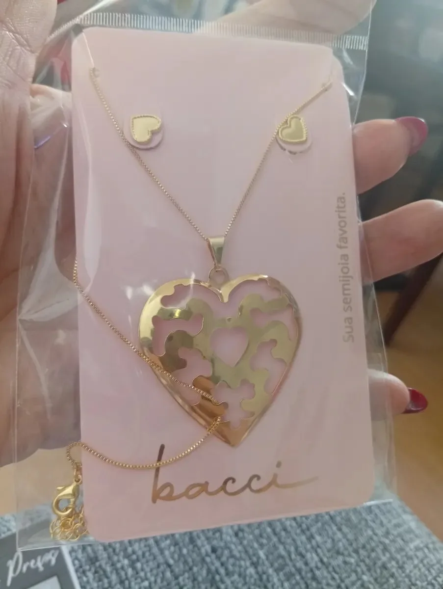 Conjunto de corrente brincos de coração